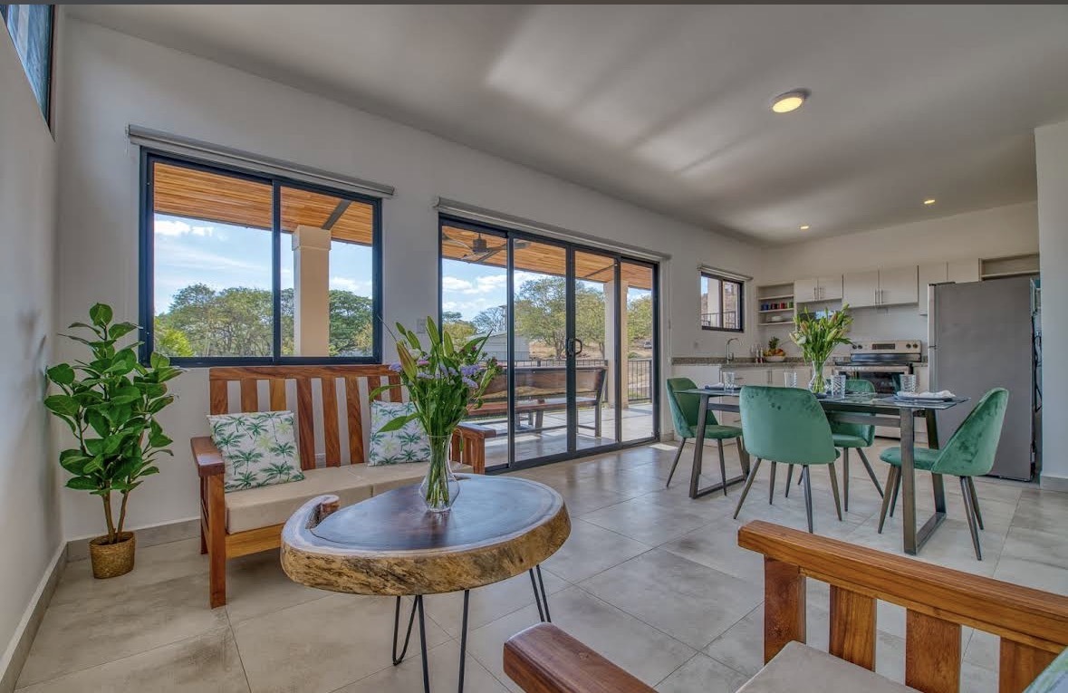 Muna Tamarindo apartments and shared pool